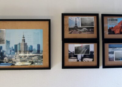 Większe zdjęcie w ramie z lewej strony przedstawia panorame Warszawy z Pałacem Kultury i wieżowcami. Obok cztery mniejsze zdjęcia: dwa na górze dwa na dole przedstawiaja różne miejsca na świecie.